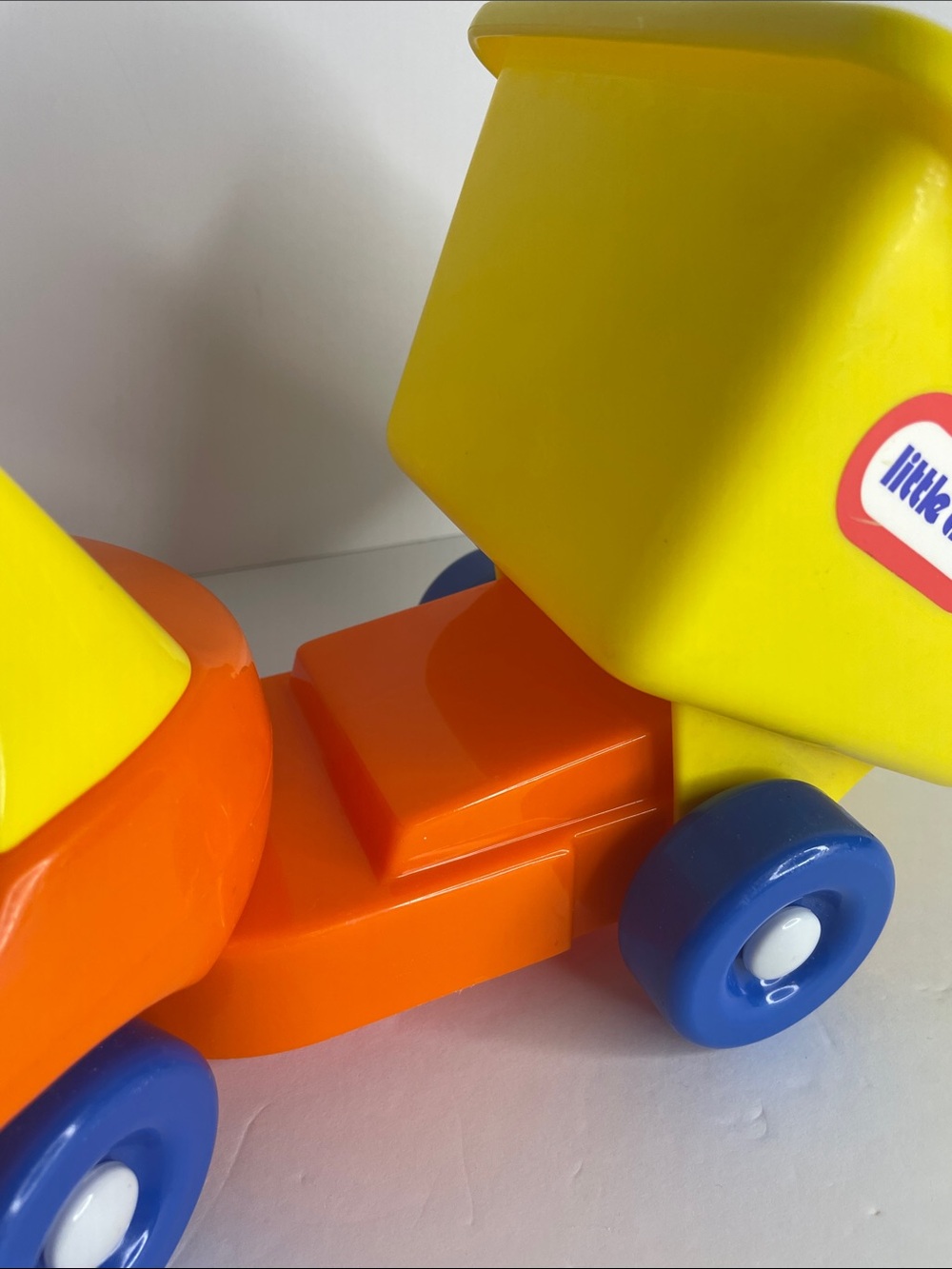 90s Little Tikes Classic Dump Truck With 2 Figures Working Clicking Sound Clean - Picture 15 of 15